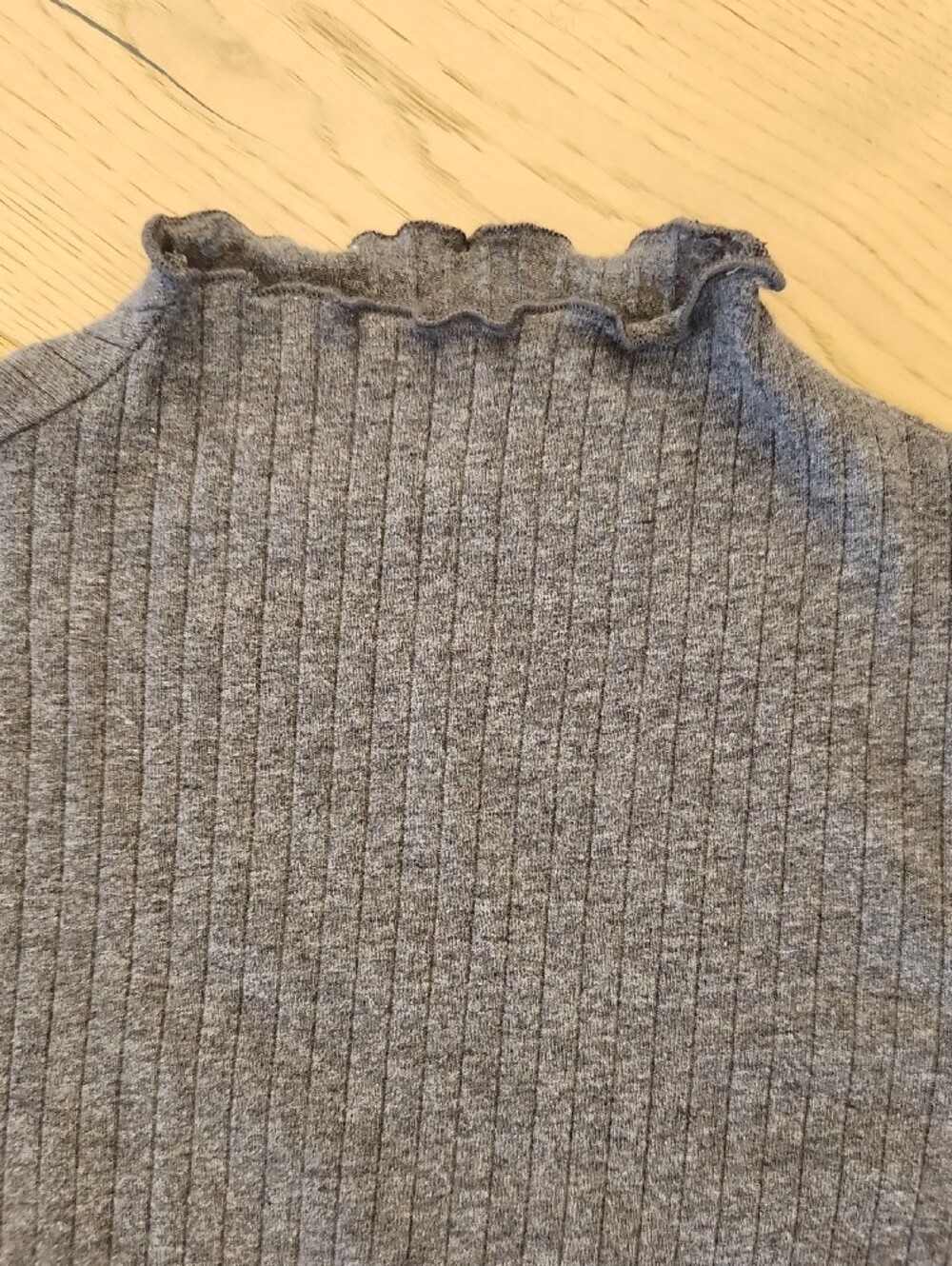 SHEIN Gray Ribbed Ruffle Mock Neck Bodysuit - Picture 2 of 4